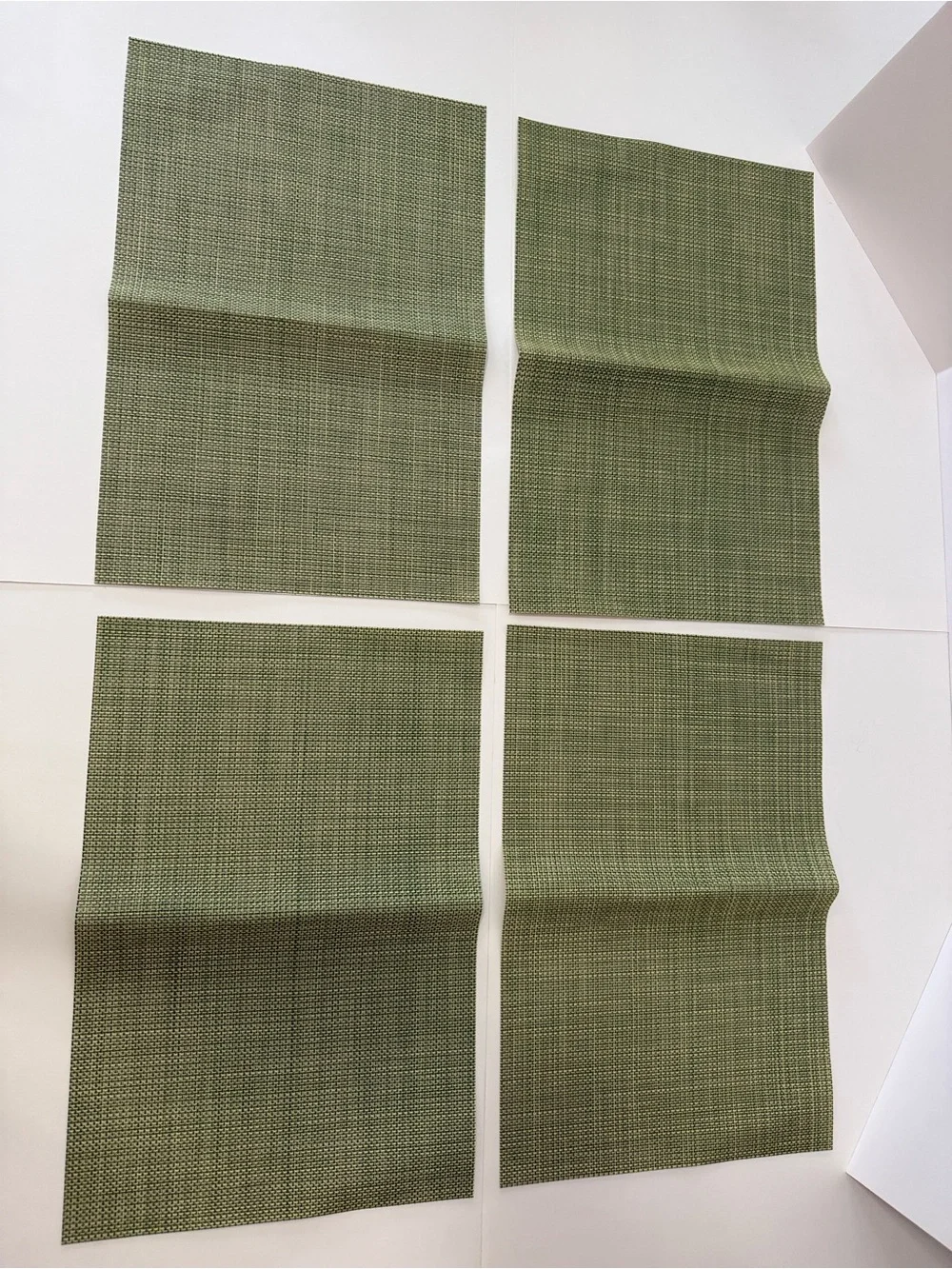 N/A set woven